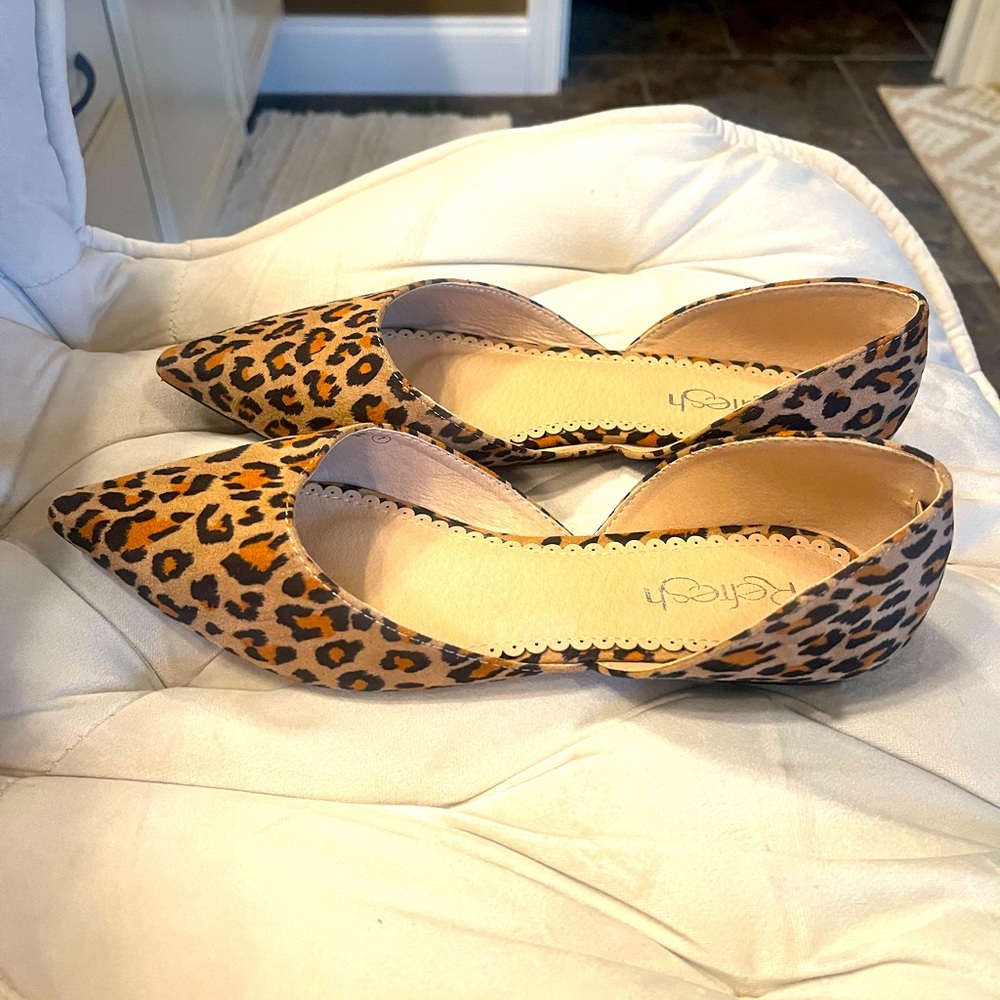 Leopard print flats